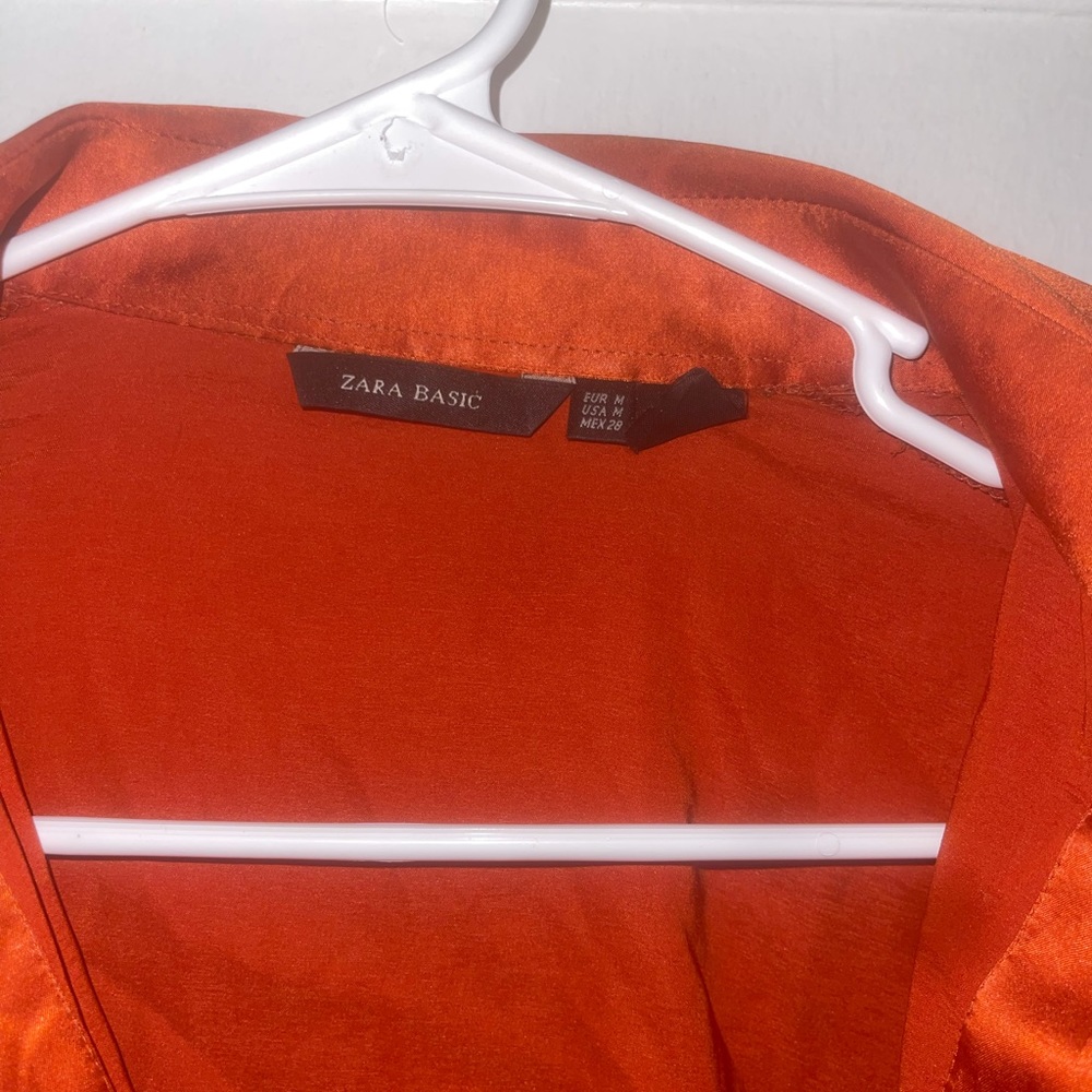 Size M - Picture 2 of 2